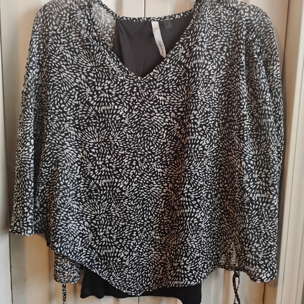 NY Collection Monochrome Patterned Blouse - Picture 10 of 11